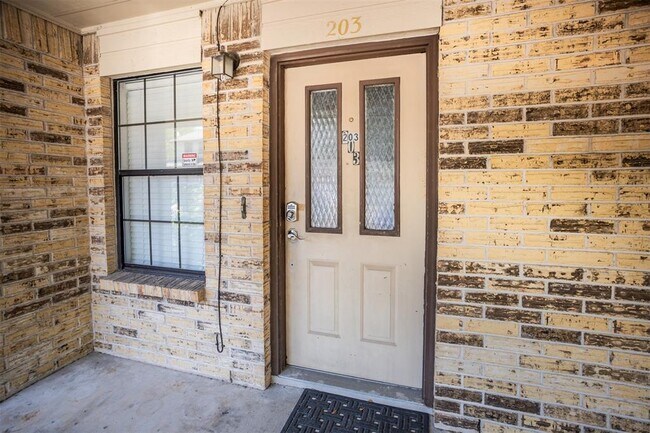 Photo - 7800 Northcrest Blvd Unit 203
