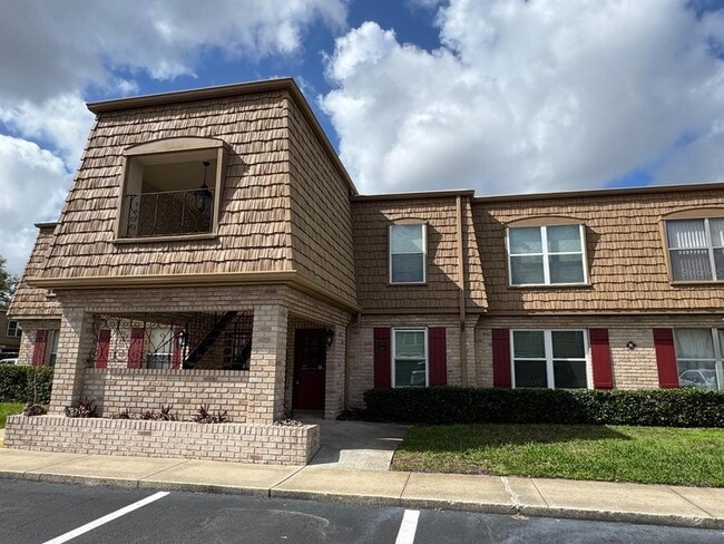 Building Photo - 200 St Andrews Blvd Unit 2302