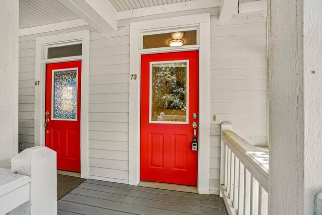 73 Covered Bridge Dr