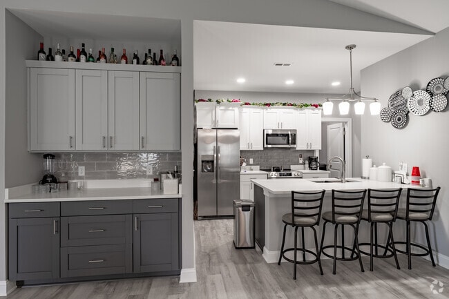 2BR, 2BA - 1250SF - Kitchen - Mission Hills Villas