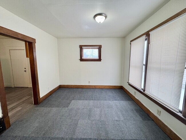 Photo - 1722 Harrisburg Rd NE