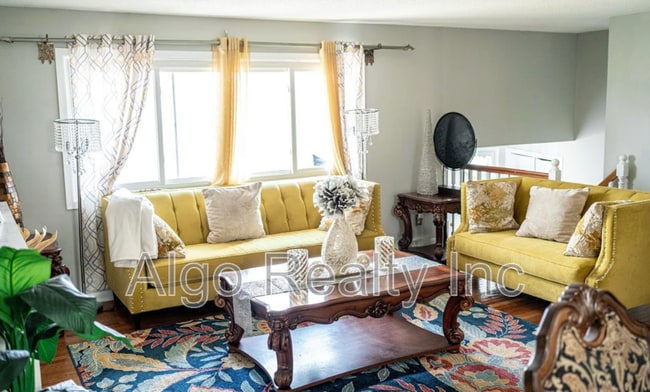 Photo - 8125 Georgia Ct N