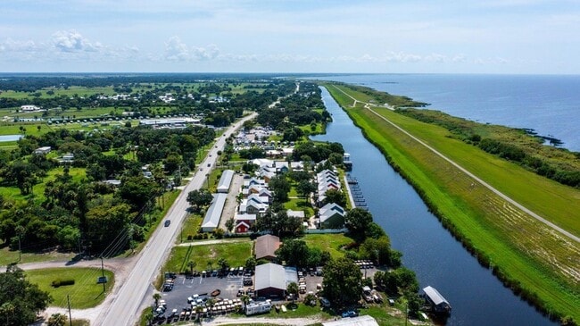 Photo - 4334 US-441