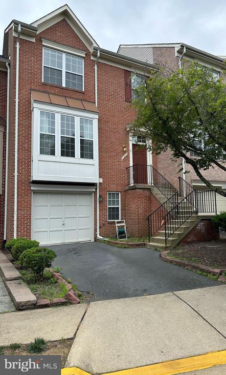 Photo - 7677 Lavenham Landing Townhome