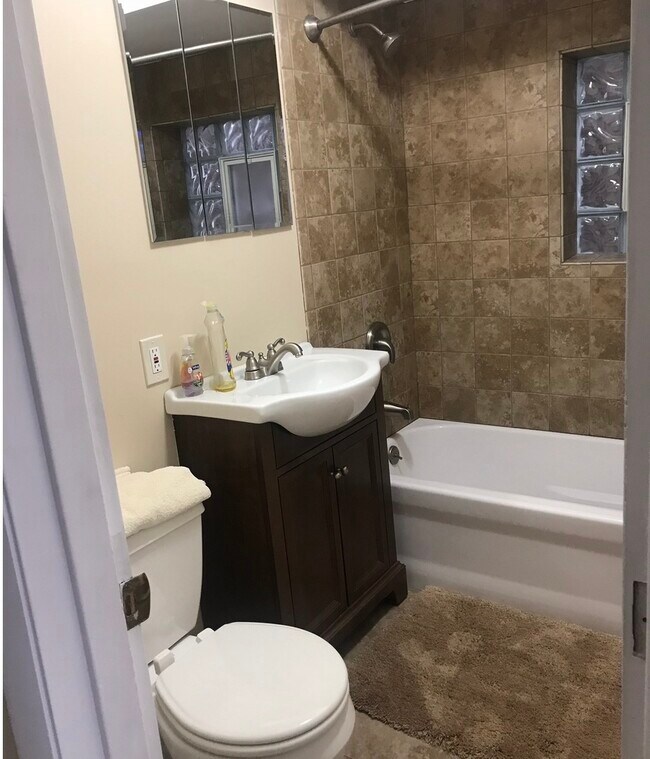 Photo - 1217 W Grand Ave