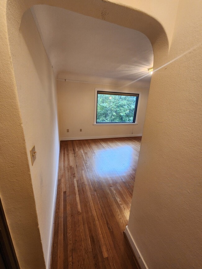 Photo - 2317 10th Ave E Unit 106