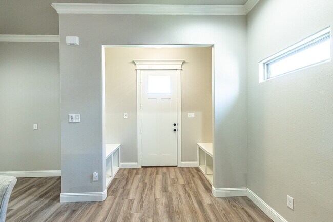 Photo - Charming 3-Bedroom Oasis with 2 Full Baths!