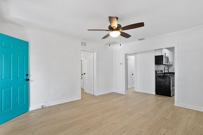 Photo - 2518 5th St S