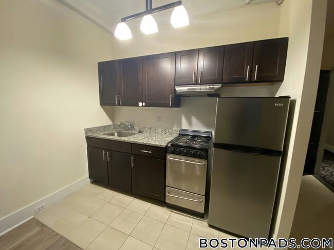 Photo - 62 Boylston St Unidad 922