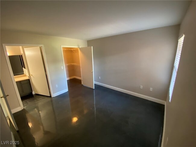 Building Photo - 555 E Silverado Ranch Blvd Unit 1059 Rental