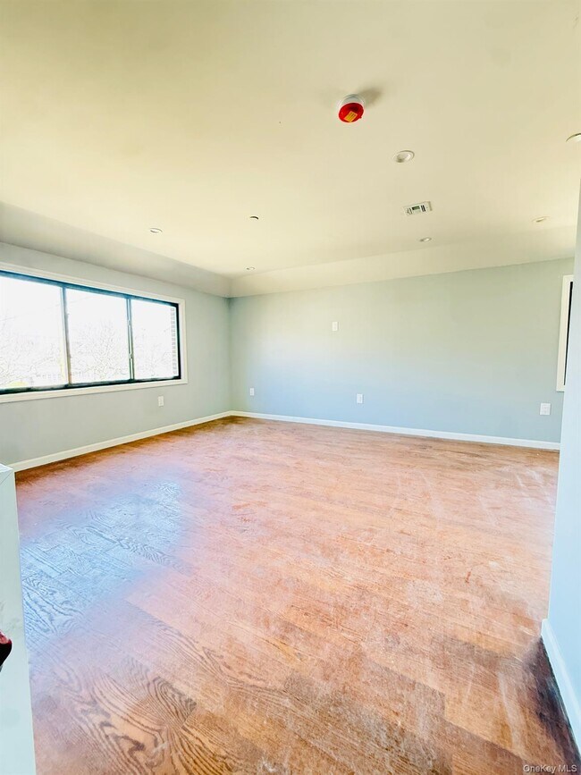 139-18 Lakewood Ave Unit 2F