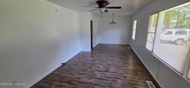 Photo - 3111 Revere St