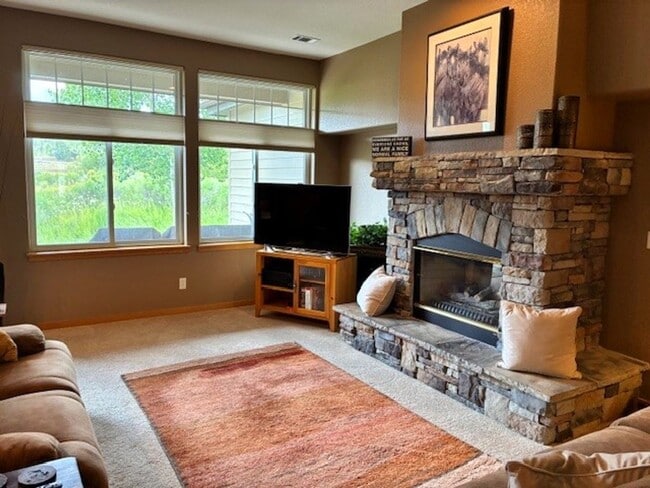 Photo - 113 Allegra Ln