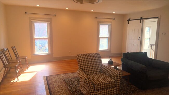 Photo - 64 Shethar St