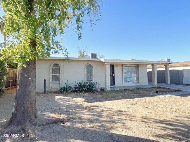 Building Photo - 1601 W Darrel Rd Rental