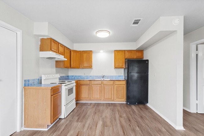 Photo - 101/103 Lockhart St. Unit 101