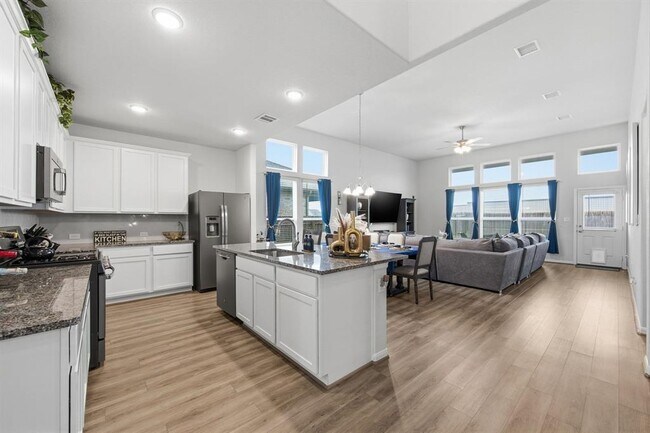 Photo - 5928 Agostino Dr