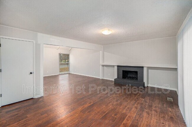 Photo - 3541 NE 72nd Terrace