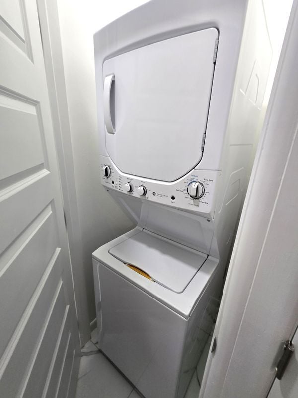 Photo - 3201 Magdalena St