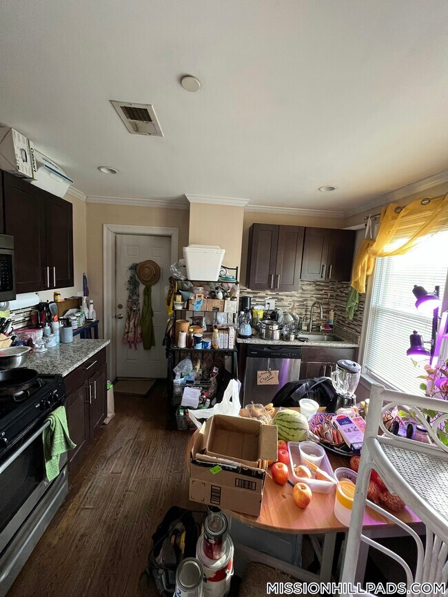 Photo - 2973 Washington St Unidad 1