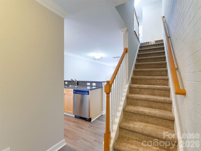 Photo - 1224 Green Oaks Ln Unidad G