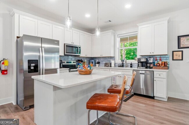 183 Crooked Creek Dr