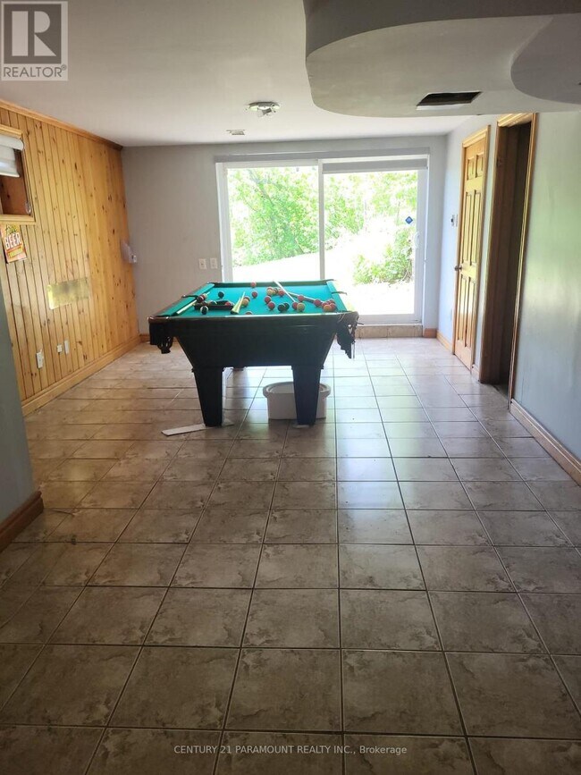 Photo - 8748 Creditview Rd