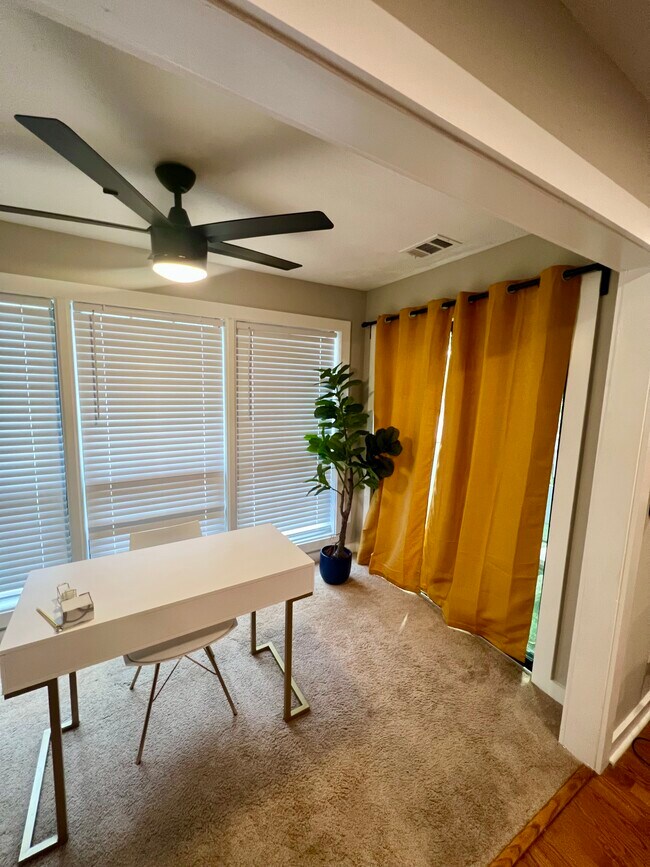 4568 Vinings Central Ter SE Condo Unit 54 Condo for Rent in Atlanta