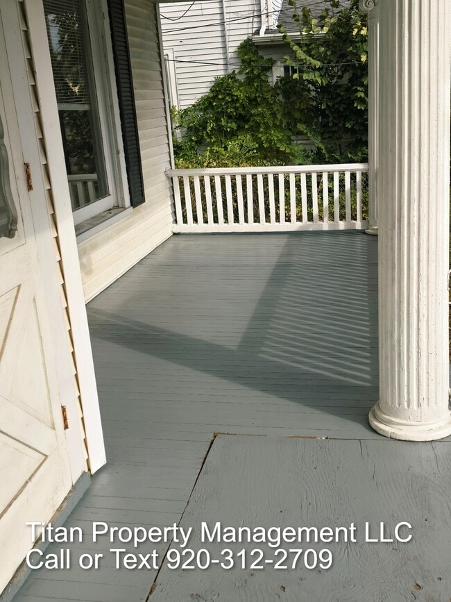 Photo - 712 Merritt Ave