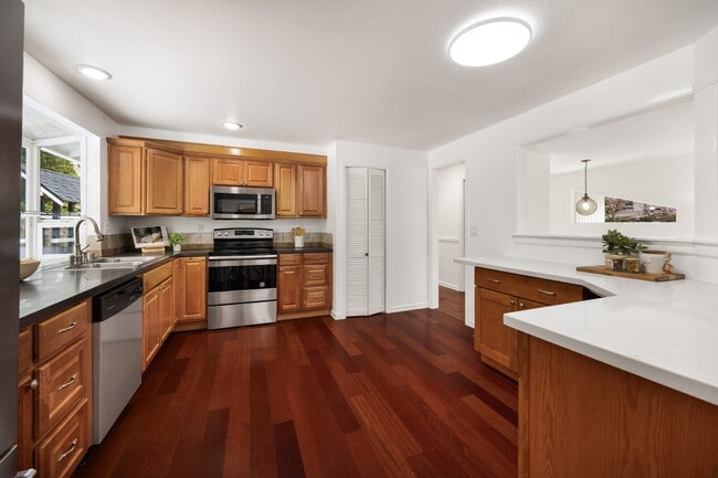 Photo - 5235 Highland Dr