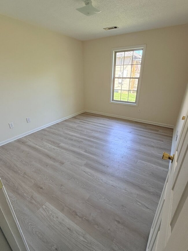 Photo - 3 bedroom 2 bath house