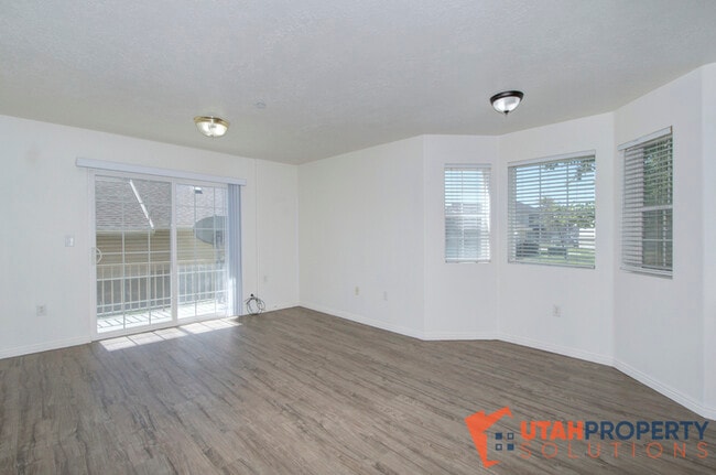 Photo - 2101 N Aurora Way Unit Building F