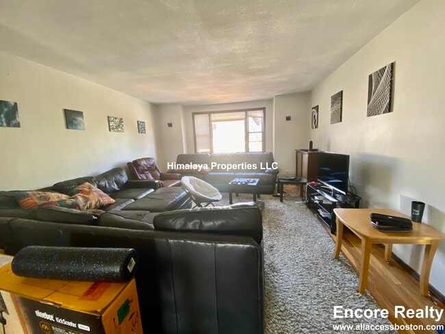 Photo - 252 Harvard St