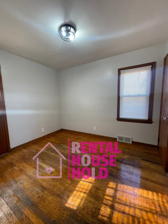 Photo - 15280 Faircrest St