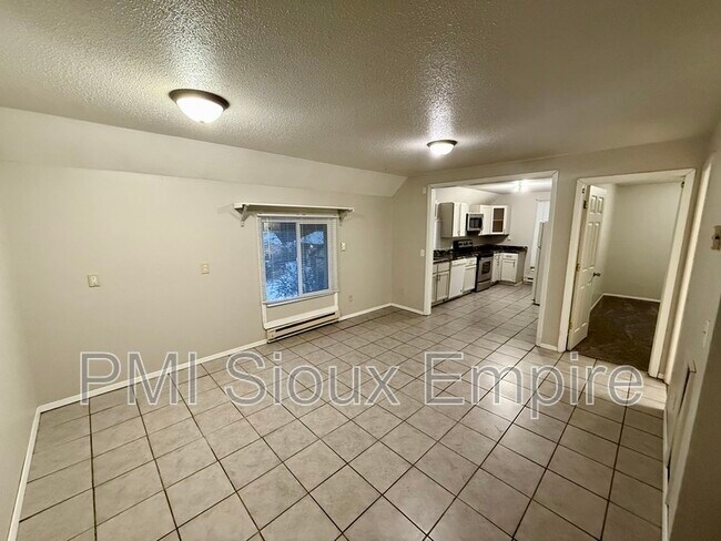Photo - 609 S Spring Ave Unidad 2