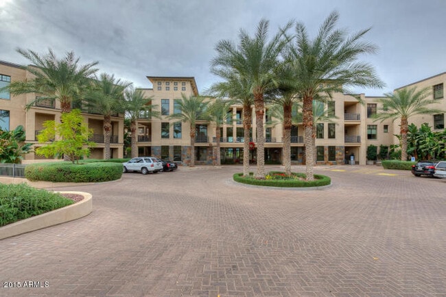 Building Photo - 8 Biltmore Estates Dr Unit 213 Rental