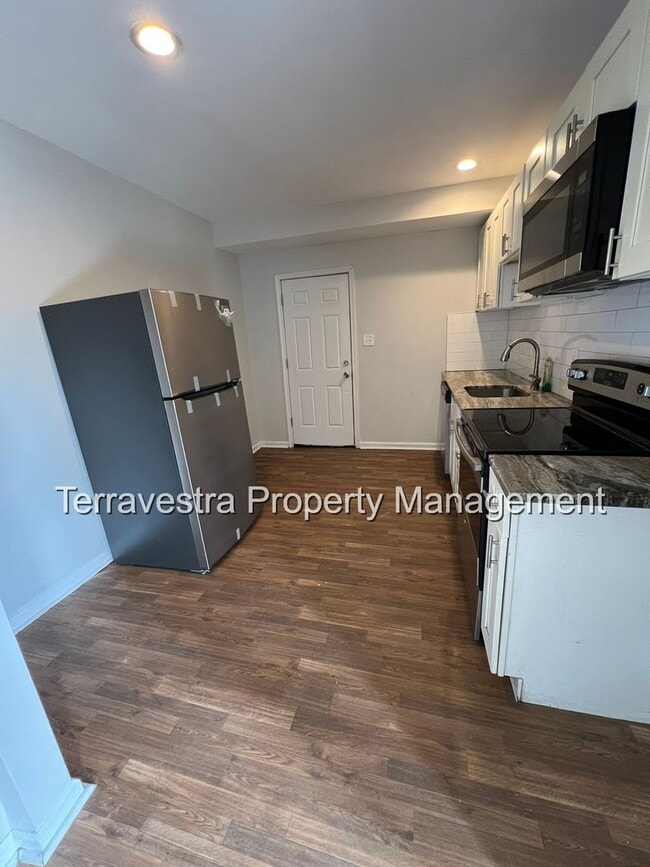 Photo - 711 N 3rd St Unit 1