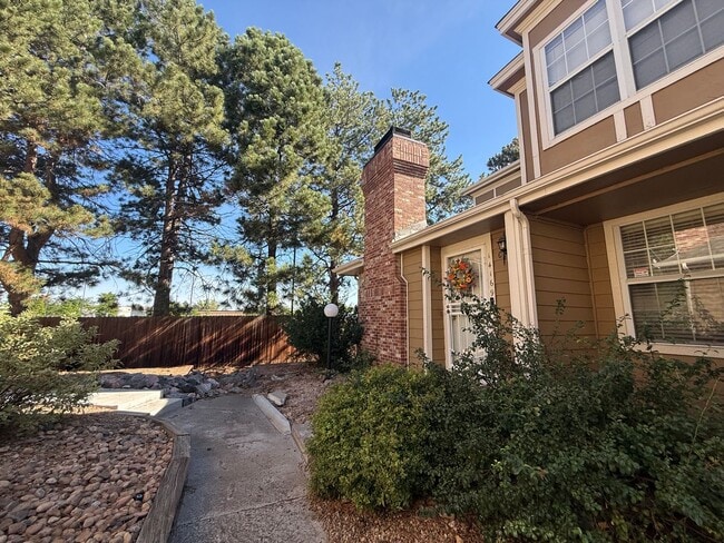 14169 E Dickinson Dr
