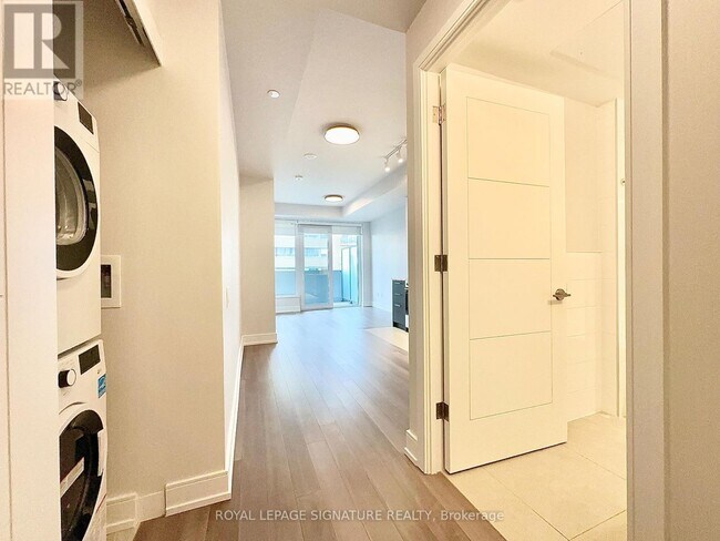 Photo - 2525 Bathurst St Unit 906