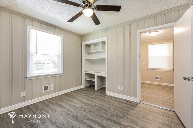 Photo - 3145 Bronx Rd