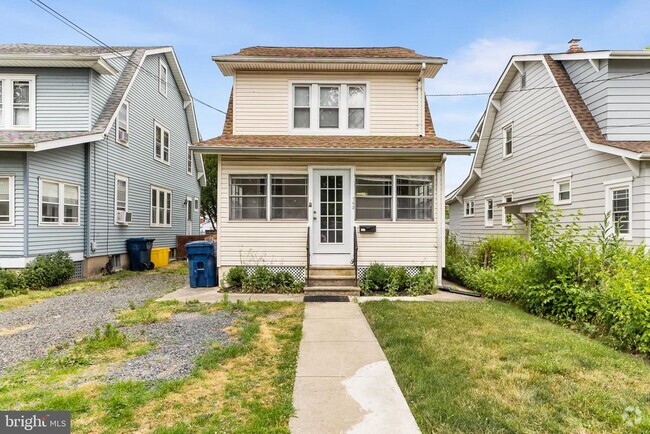 Building Photo - 762 Pilgrim Ave Rental