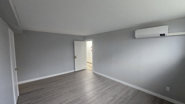 Photo - 9 Connaught Ave Unit 3