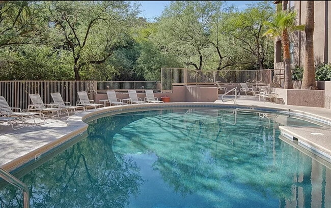 Photo - 6655 N Canyon Crest Dr Unit SI ID1515885P