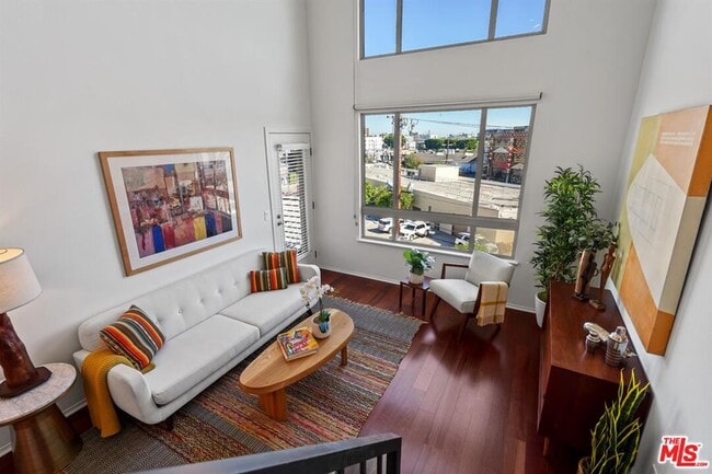 Building Photo - 100 S Alameda St Unit 460 Rental