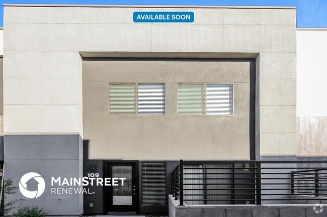Building Photo - 1119 S Stapley Dr Rental