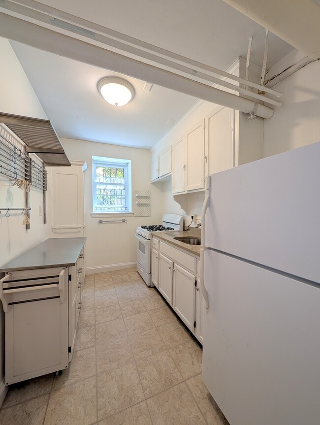 Photo - 16 Ware St Unit B
