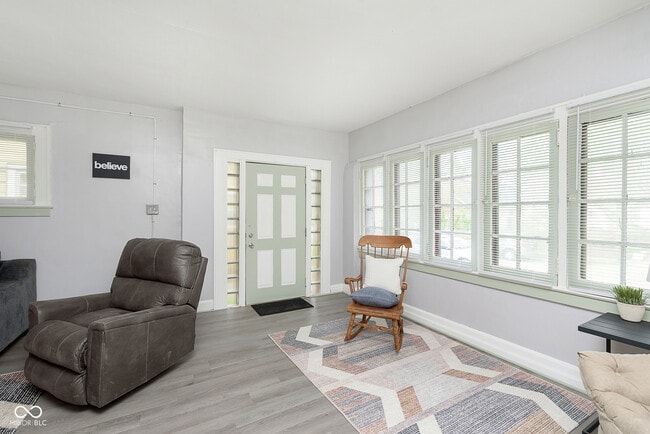 Photo - 4237 Graceland Ave