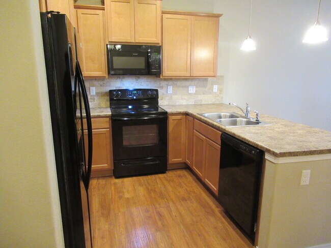 Photo - 5313 Prominence Point