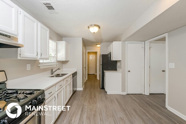 Photo - 5683 Pine Gate Dr