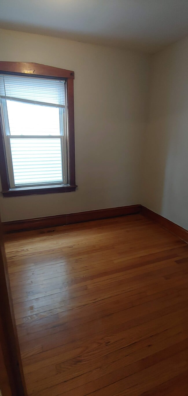Bedroom 1 - 2905 Lawndale Ave Unit 1